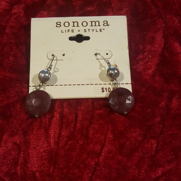 I have over 200 brand new earings - Picture 5 of 16